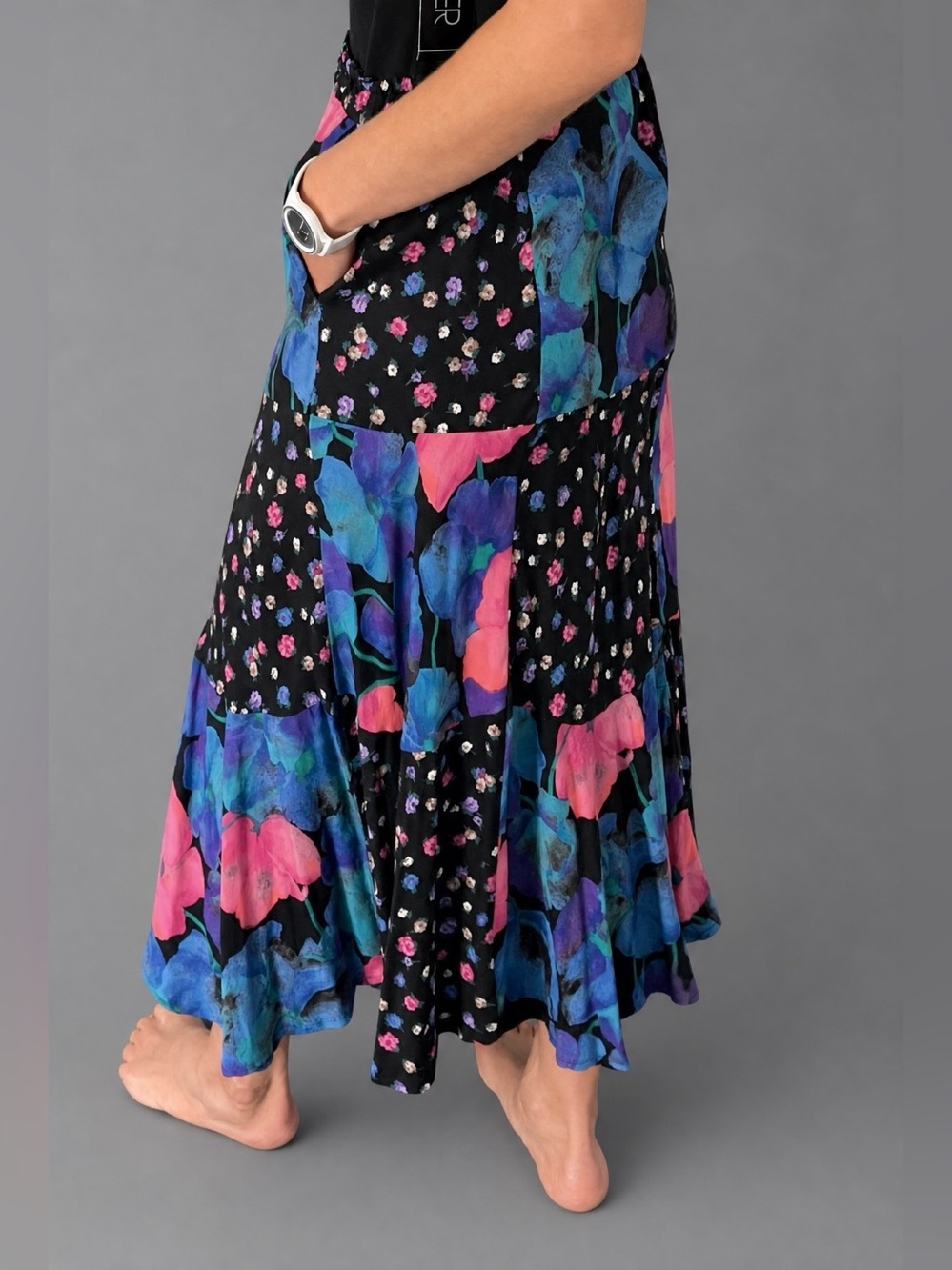 🇨🇦Rare Vintage Suttles & Seawinds Black Multi Floral Patchwork Tiered Midi Skirt